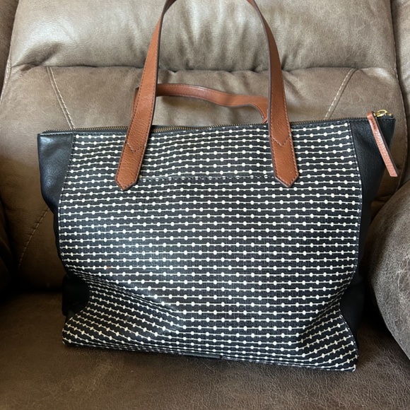 Fossil Tote large purse good condition - Picture 3 of 7